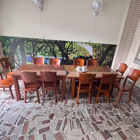 Plum Inn 1 Чічі Екстер'єр фото