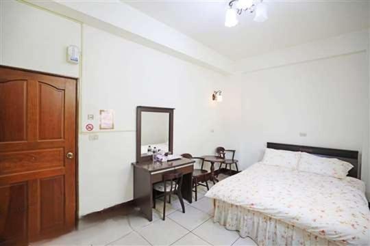 Plum Inn 1 Чічі Екстер'єр фото